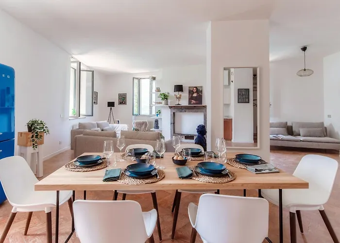 Silken Escape - Pool And View - By Myhomeincomo